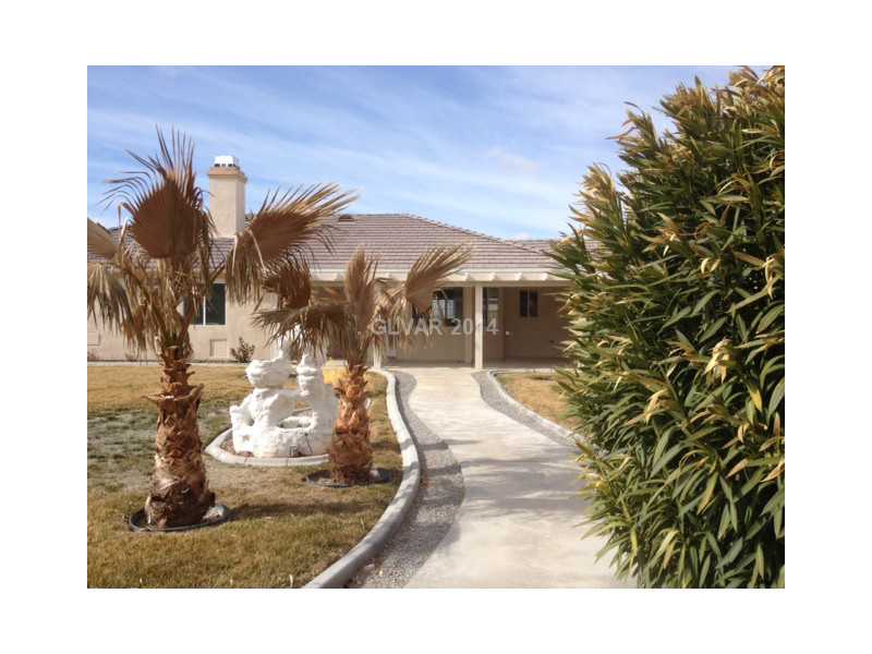 381 Big Five Road Pahrump, NV 89048 - Photo 25 of 35 Yard/Garden. Beautiful back yard
