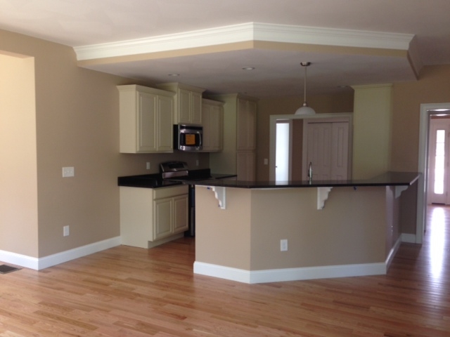 29 Wilcombs Way, Unit 105 Chester, NH 03036 - Photo 6 of 11 Gallery Image 6