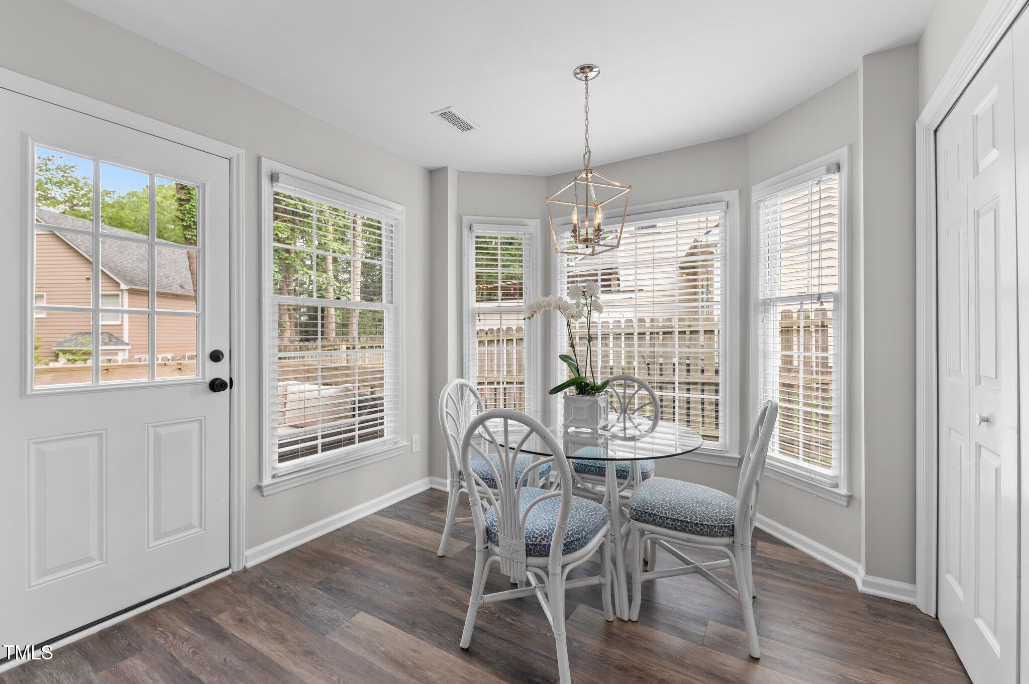 12117 Inglehurst Drive Raleigh, NC 27613 - Photo 10 of 29 27-web-or-mls-DSC_9622
