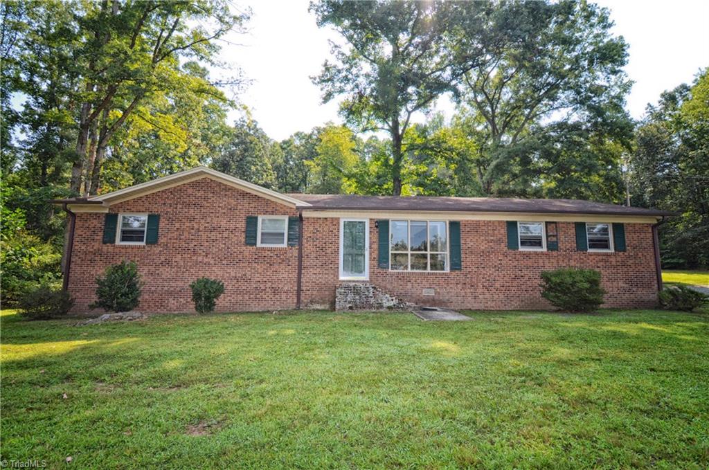 8900 Gus Hill Road Clemmons, NC 27012 - Photo 1 of 22 Gallery Image 1