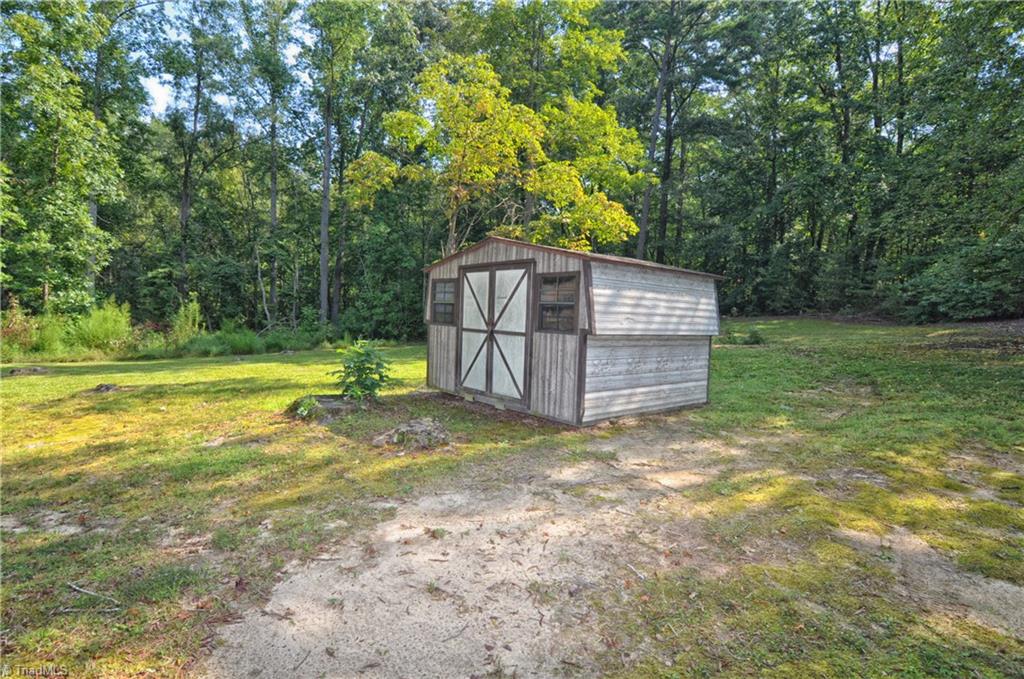 8900 Gus Hill Road Clemmons, NC 27012 - Photo 6 of 22 Gallery Image 6