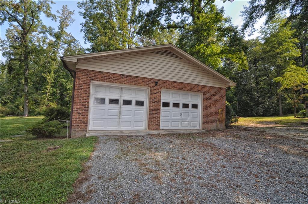 8900 Gus Hill Road Clemmons, NC 27012 - Photo 8 of 22 Gallery Image 8