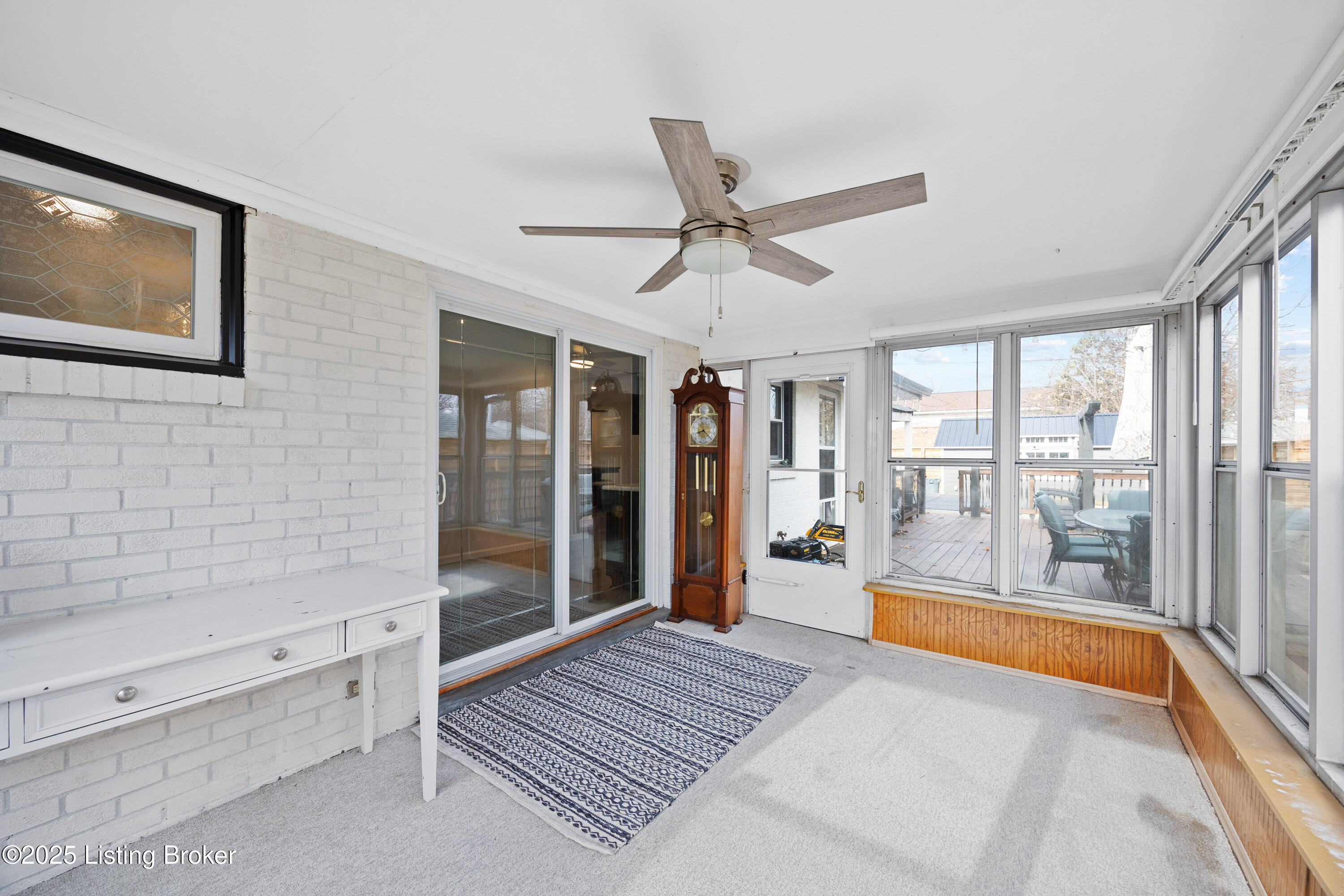 3907 Mamaroneck Road Louisville, KY 40218 - Photo 23 of 37 028