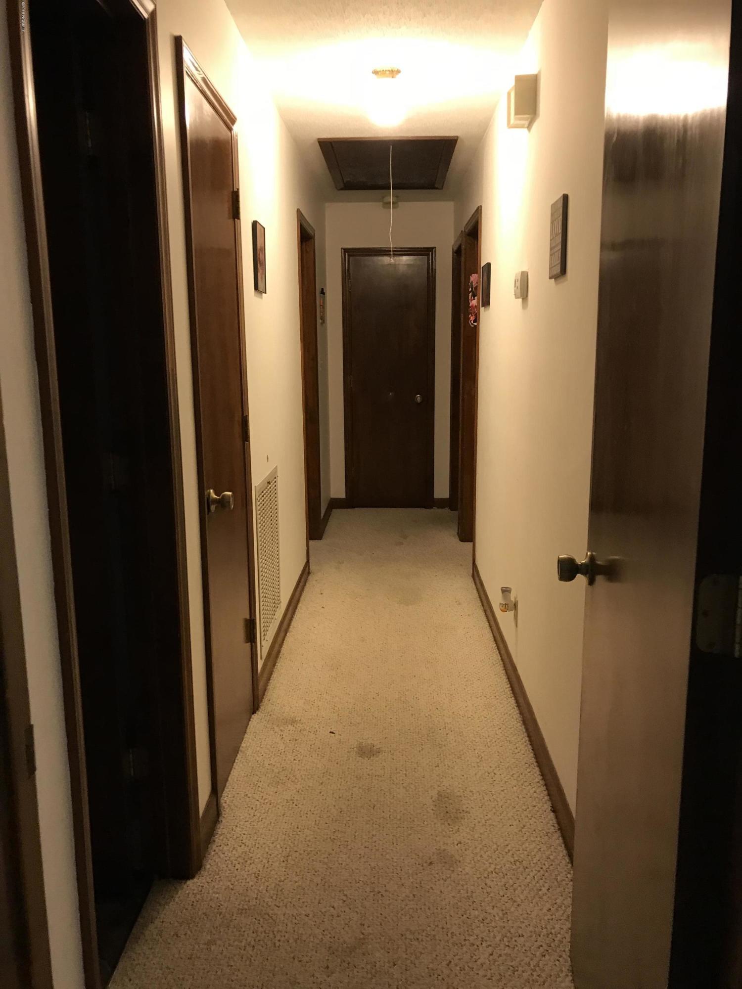 112 Wellesley Road Washington, NC 27889 - Photo 8 of 23 Hallway