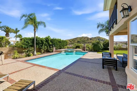$2,249,000 | 20274 Vía Medici, Porter Ranch, CA 91326