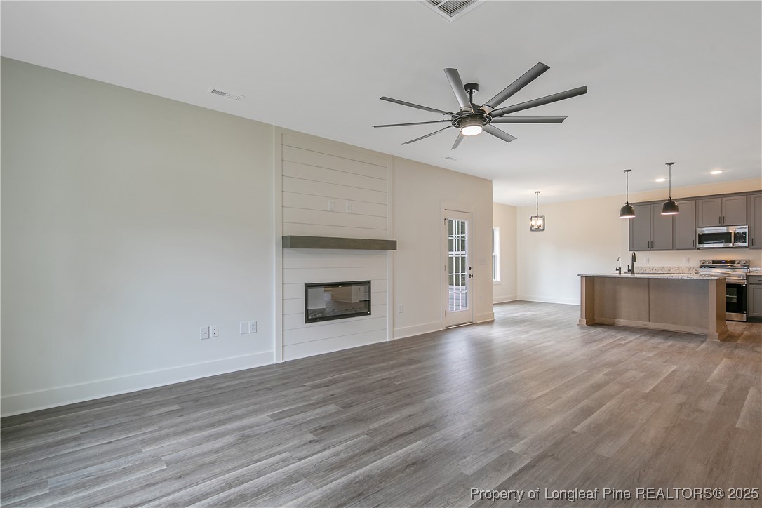 1952 Fennell Road Hope Mills, NC 28348 - Photo 11 of 50 Gallery Image 11