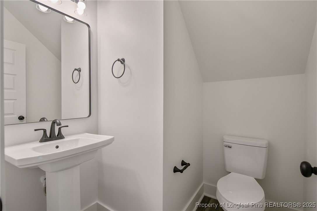 1952 Fennell Road Hope Mills, NC 28348 - Photo 9 of 50 Gallery Image 9
