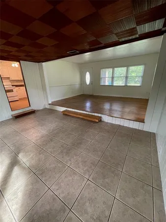 $1,800 | 319 22nd Street Southwest, Winter Haven, FL 33880