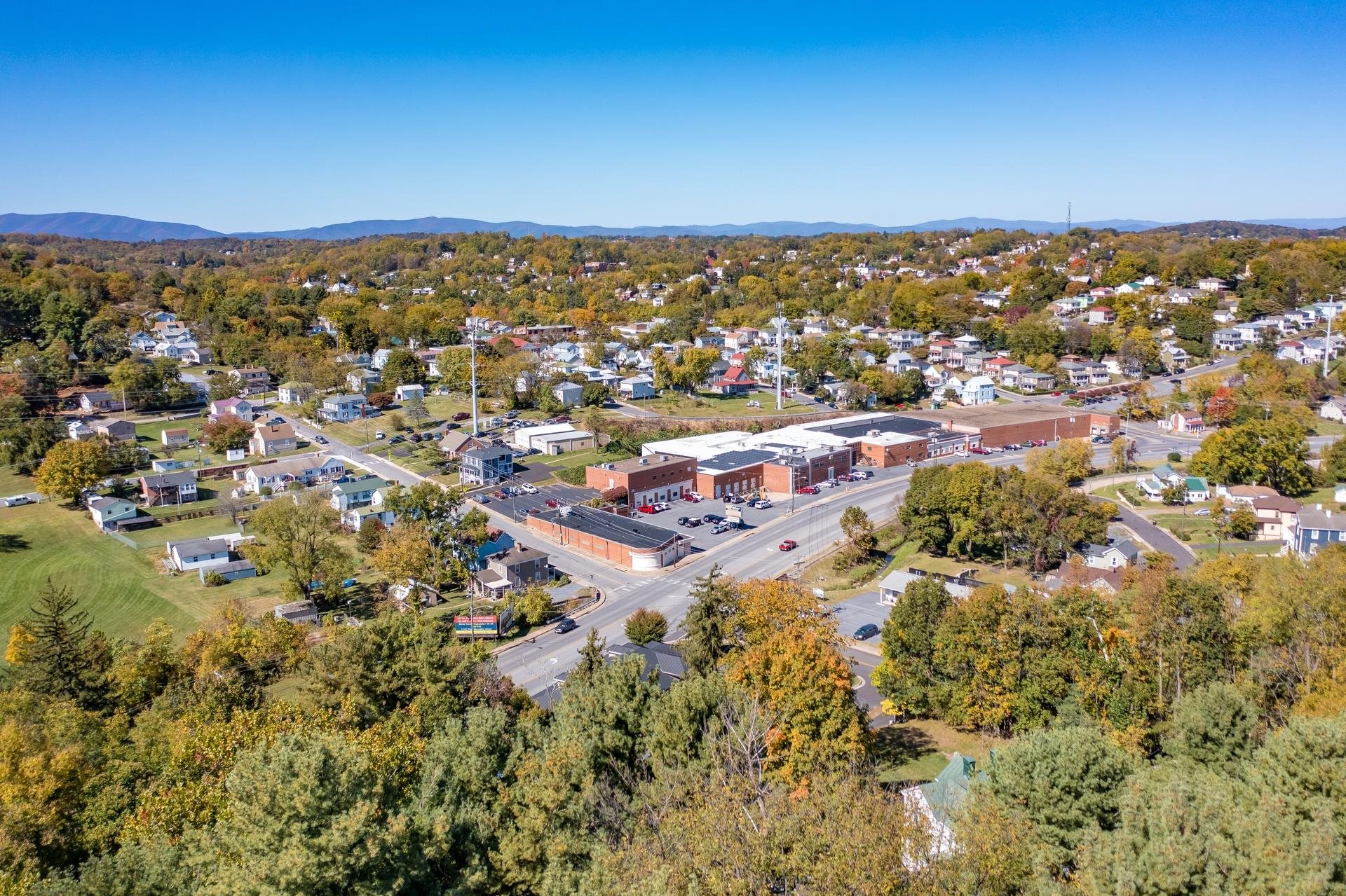 603 Calvert Street Staunton, VA 24401 - Photo 8 of 9 an aerial view of multiple house