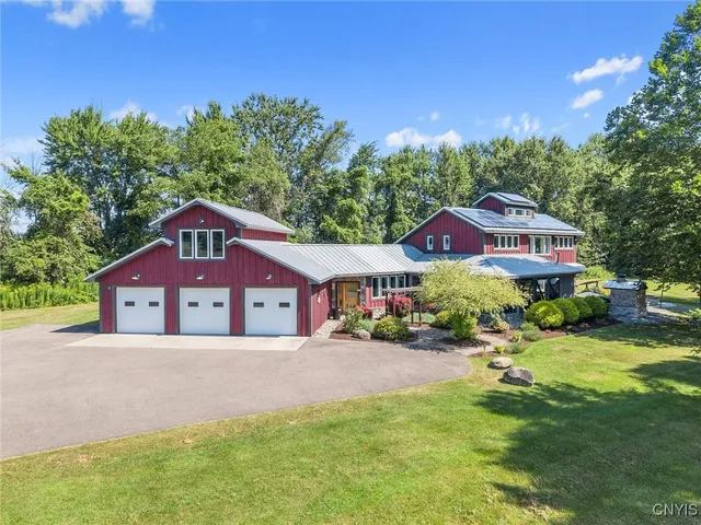$800,000 | 43 White Anchor Cove, Jordan, NY 13080