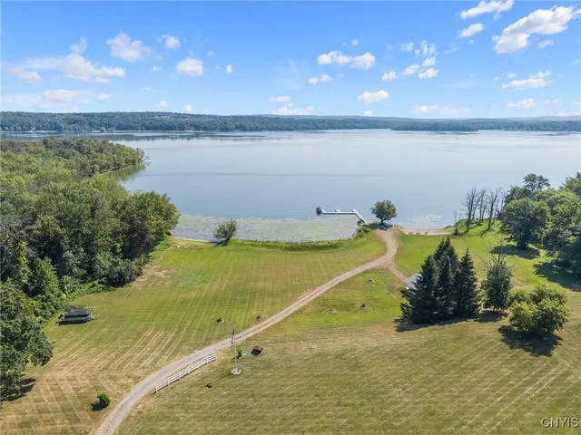 $800,000 | 43 White Anchor Cove, Jordan, NY 13080