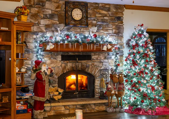 $975,000 | W10753 Hannon Road, Black River Falls, WI 54615