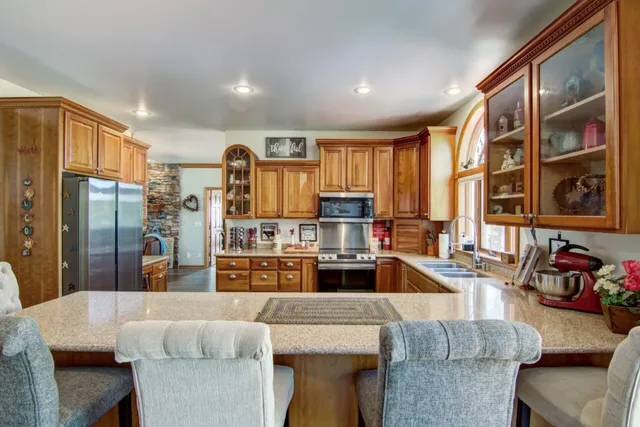 $975,000 | W10753 Hannon Road, Black River Falls, WI 54615