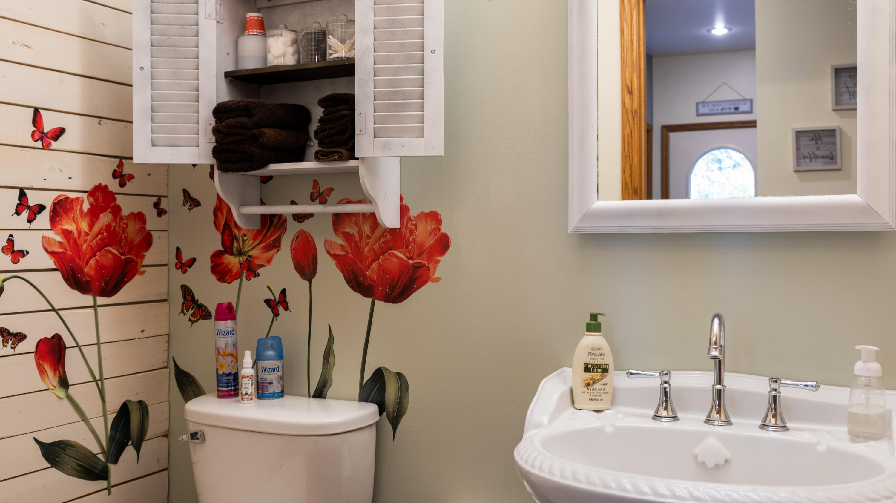 W10753 Hannon Road Black River Falls, WI 54615 - Photo 41 of 103 half bath