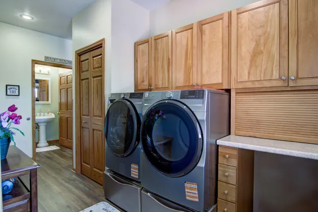 $975,000 | W10753 Hannon Road, Black River Falls, WI 54615