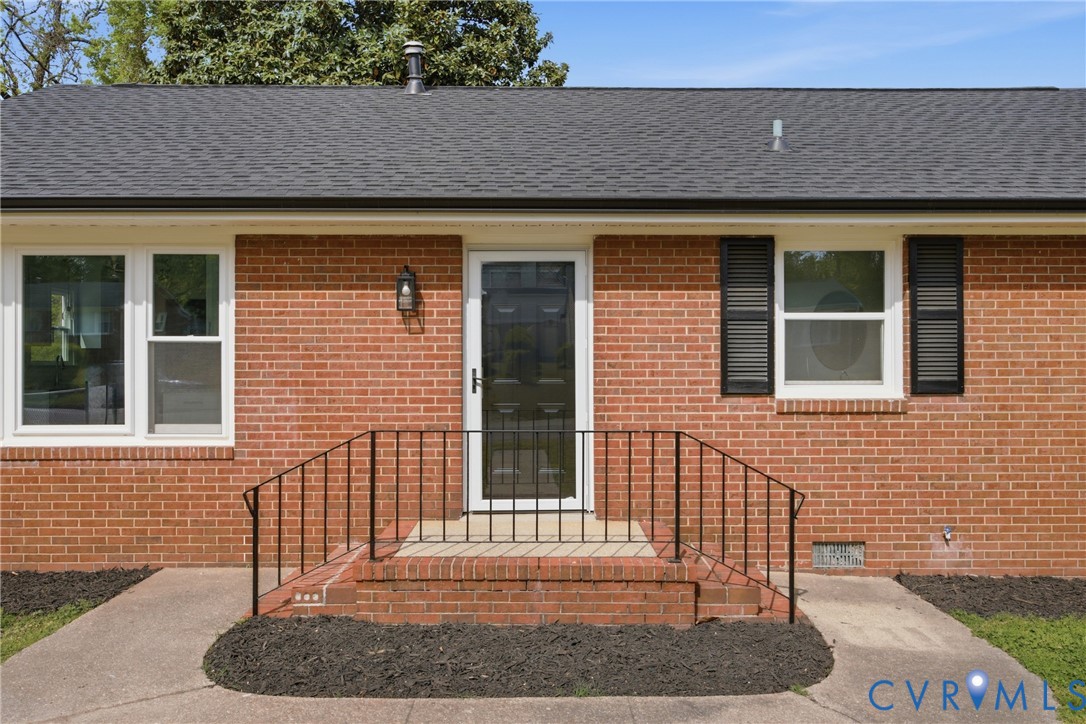 906 Laurel Road Petersburg, VA 23805 - Photo 4 of 26