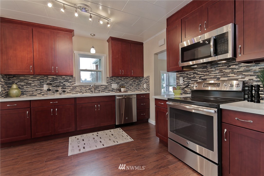 6602 Cady Road Everett, WA 98203 - Photo 9 of 22