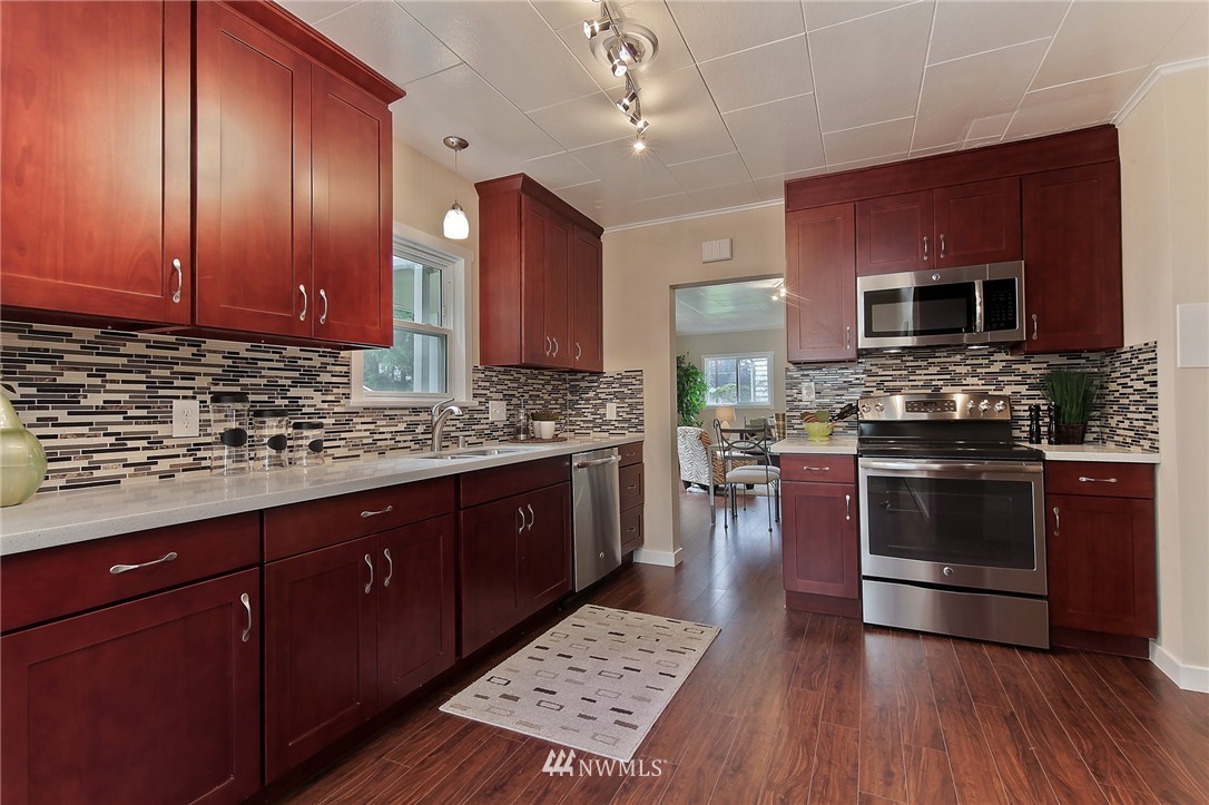 6602 Cady Road Everett, WA 98203 - Photo 10 of 22