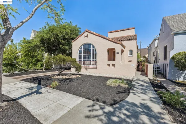 $1,198,000 | 2811 Yosemite Avenue, Alameda, CA 94501