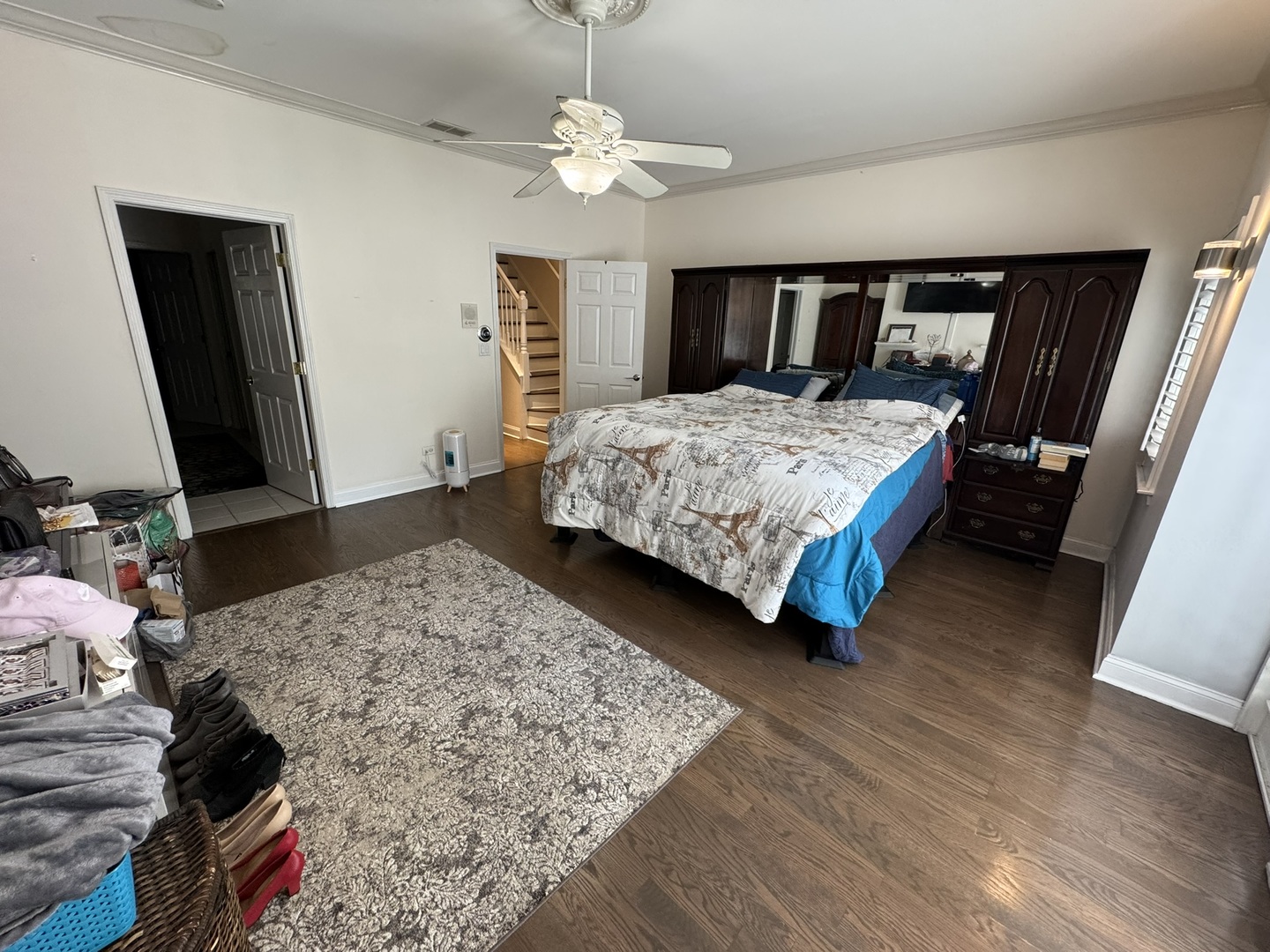 1413 South Prairie Avenue Chicago, IL 60605 - Photo 17 of 29 a bed sitting in a bedroom next to a window