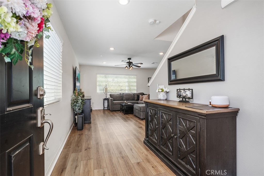 32225 Rambling Court Winchester, CA 92596 - Photo 2 of 27 Gallery Image 2