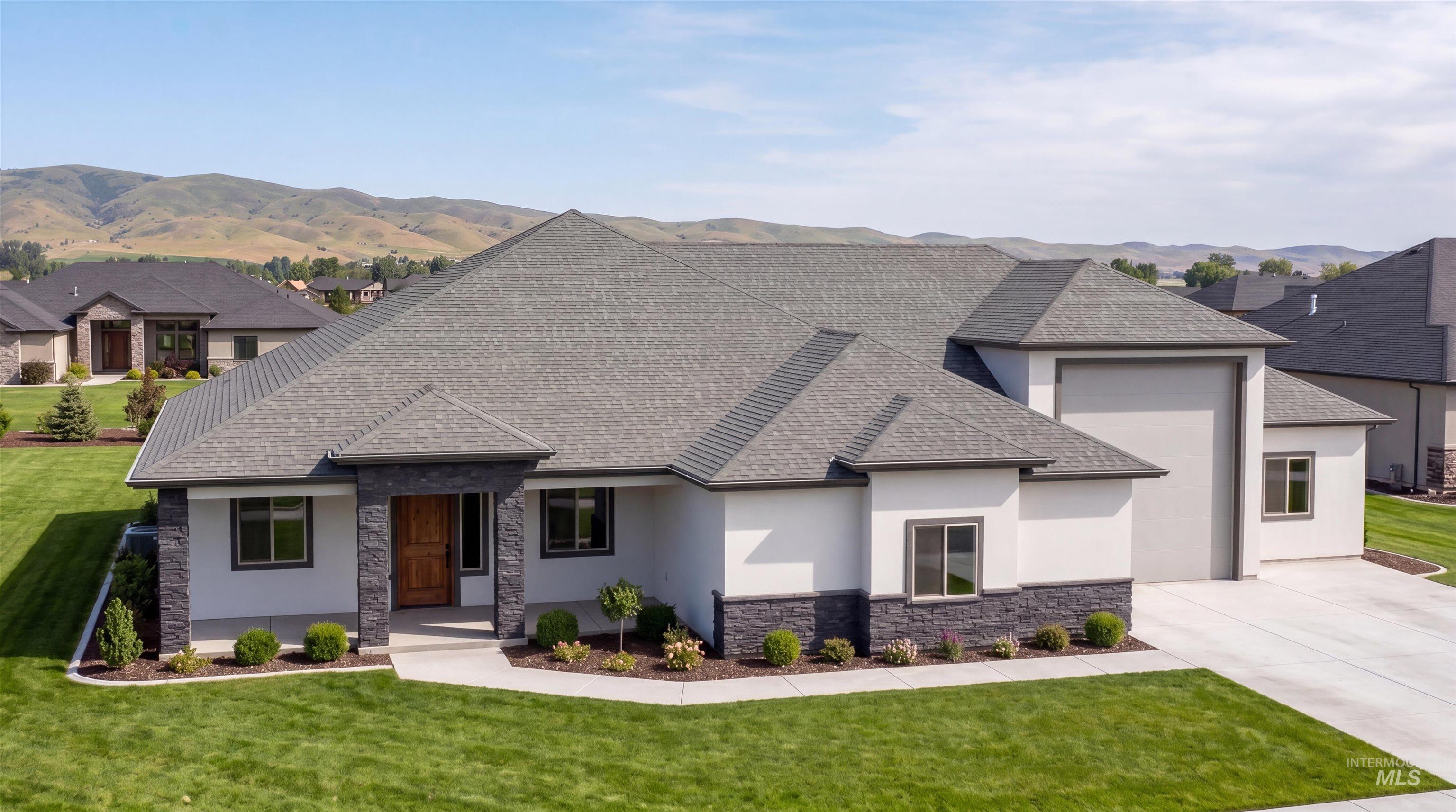 10 Corbett Road Emmett, ID 83617 - Photo 1 of 7