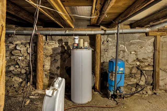 $284,000 | 375 Swan Lake Avenue, Monroe, ME 04951