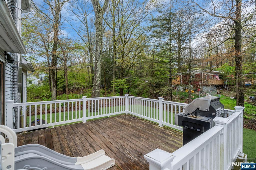 140 Papscoe Road West Milford, NJ 07421 - Photo 38 of 47