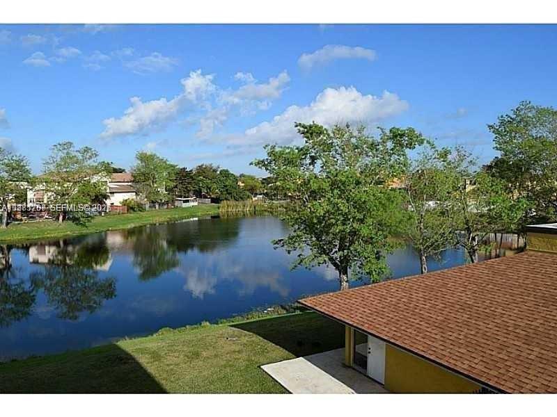 15480 Southwest 82nd Lane, Unit 228 Miami, FL 33193 - Photo 1 of 17 Neighborhood Lake View