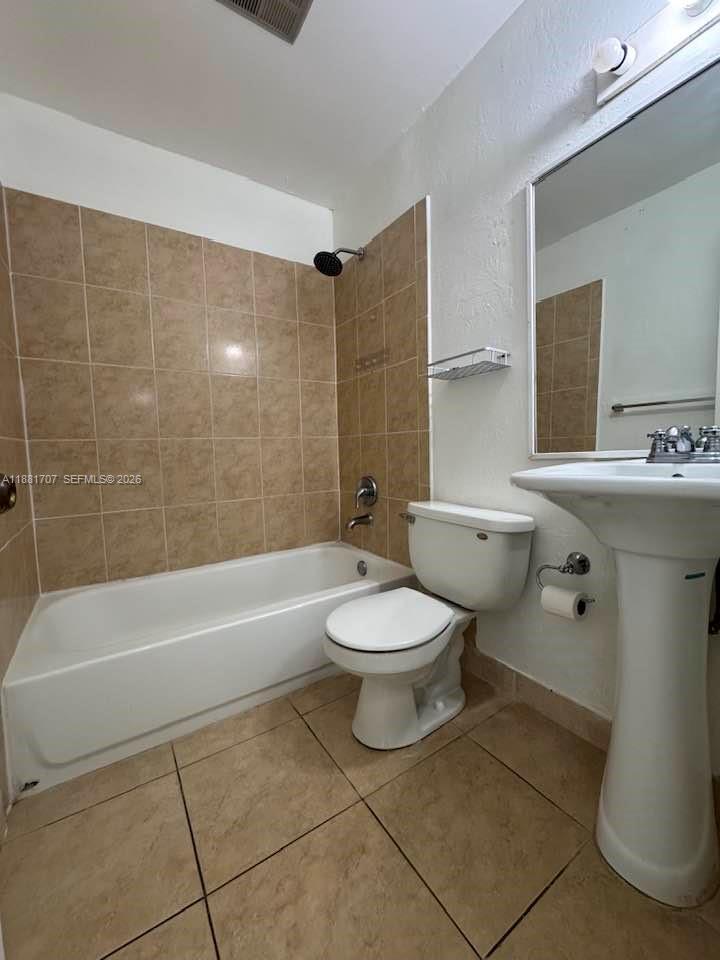 15480 Southwest 82nd Lane, Unit 228 Miami, FL 33193 - Photo 13 of 17 second bathroom