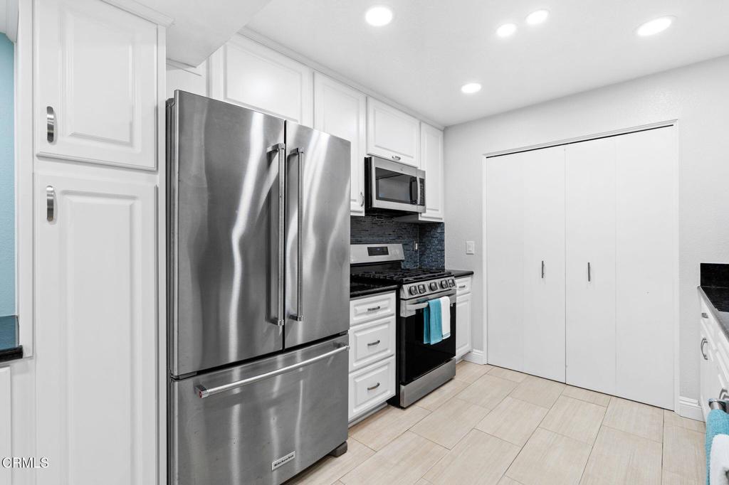 2151 Martinique Lane Oxnard, CA 93035 - Photo 23 of 53 2151_Martinique-23