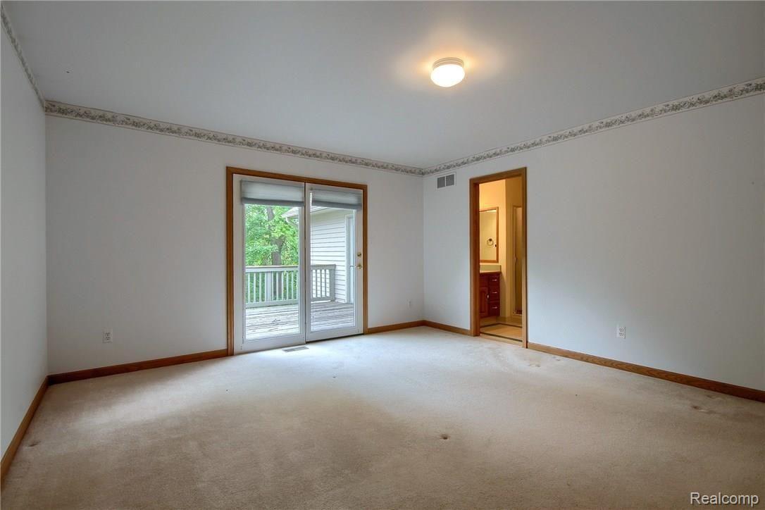 3112 Rivers Edge Drive Wayne, MI 48184 - Photo 23 of 36 Master_Bedroom_2nd_View.jpg