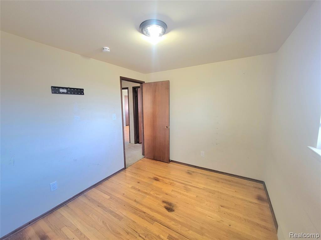3458 Common Road Warren, MI 48092 - Photo 14 of 22