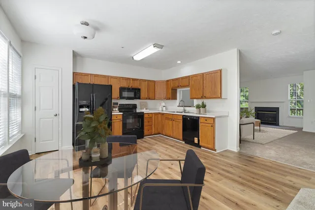 $2,999 | 7022 Dasher Farm Court, Columbia, MD 21045