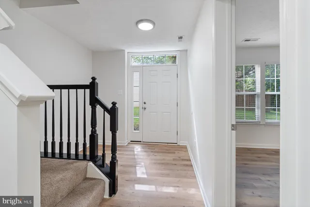 $2,999 | 7022 Dasher Farm Court, Columbia, MD 21045