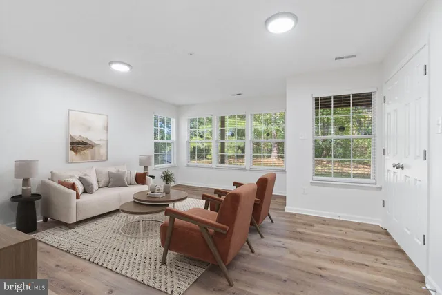 $2,999 | 7022 Dasher Farm Court, Columbia, MD 21045