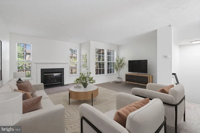 $2,999 | 7022 Dasher Farm Court, Columbia, MD 21045