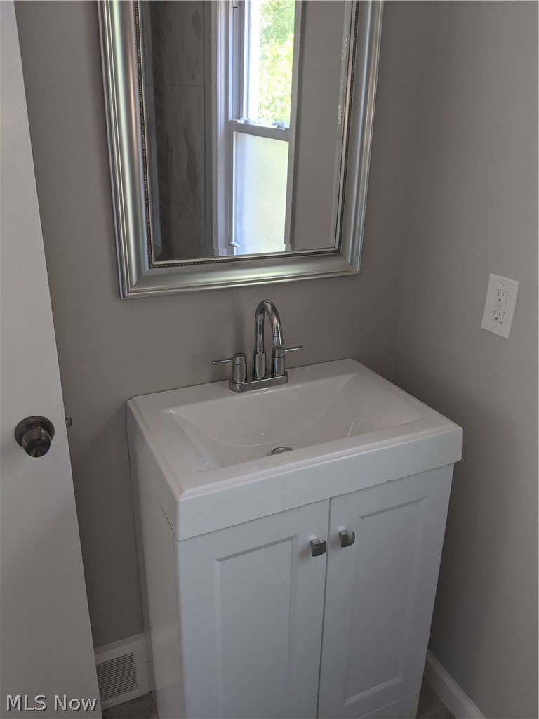 3859 Covington Road South Euclid, OH 44121 - Photo 30 of 35