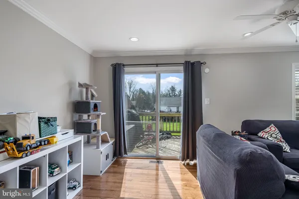 $394,999 | 202 Leeds Court East, Warrenton, VA 20186