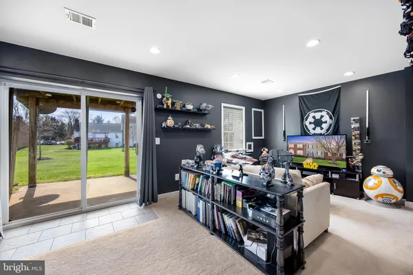 $394,999 | 202 Leeds Court East, Warrenton, VA 20186