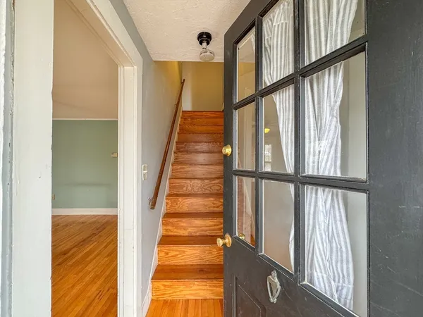$479,999 | 37 North Street, Medway, MA 02053