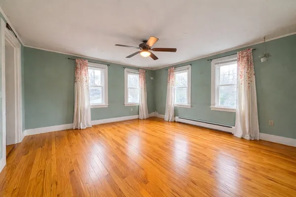 $479,999 | 37 North Street, Medway, MA 02053