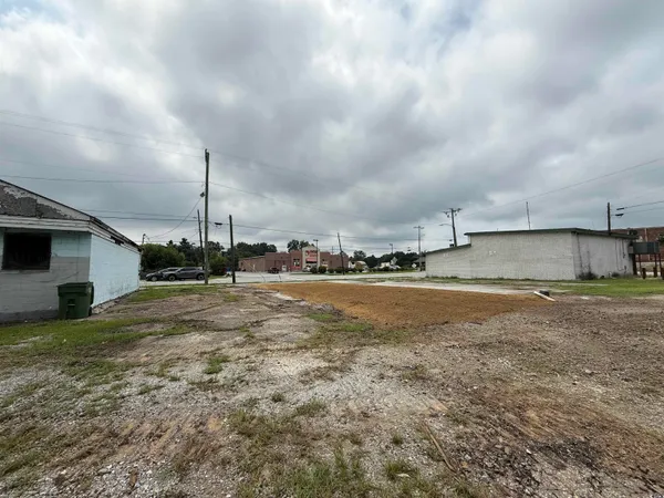 $50,000 | 211 East Main Street, Kingstree, SC 29556