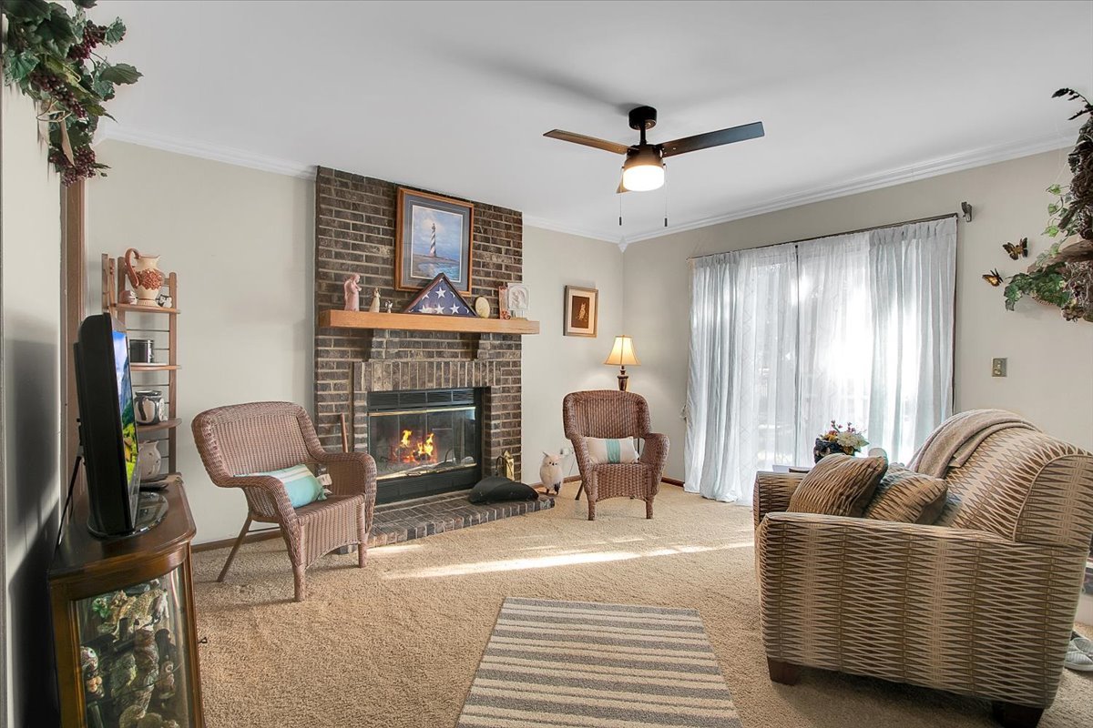 1650 Kautz Road Aurora, IL 60504 - Photo 9 of 29 Gallery Image 9