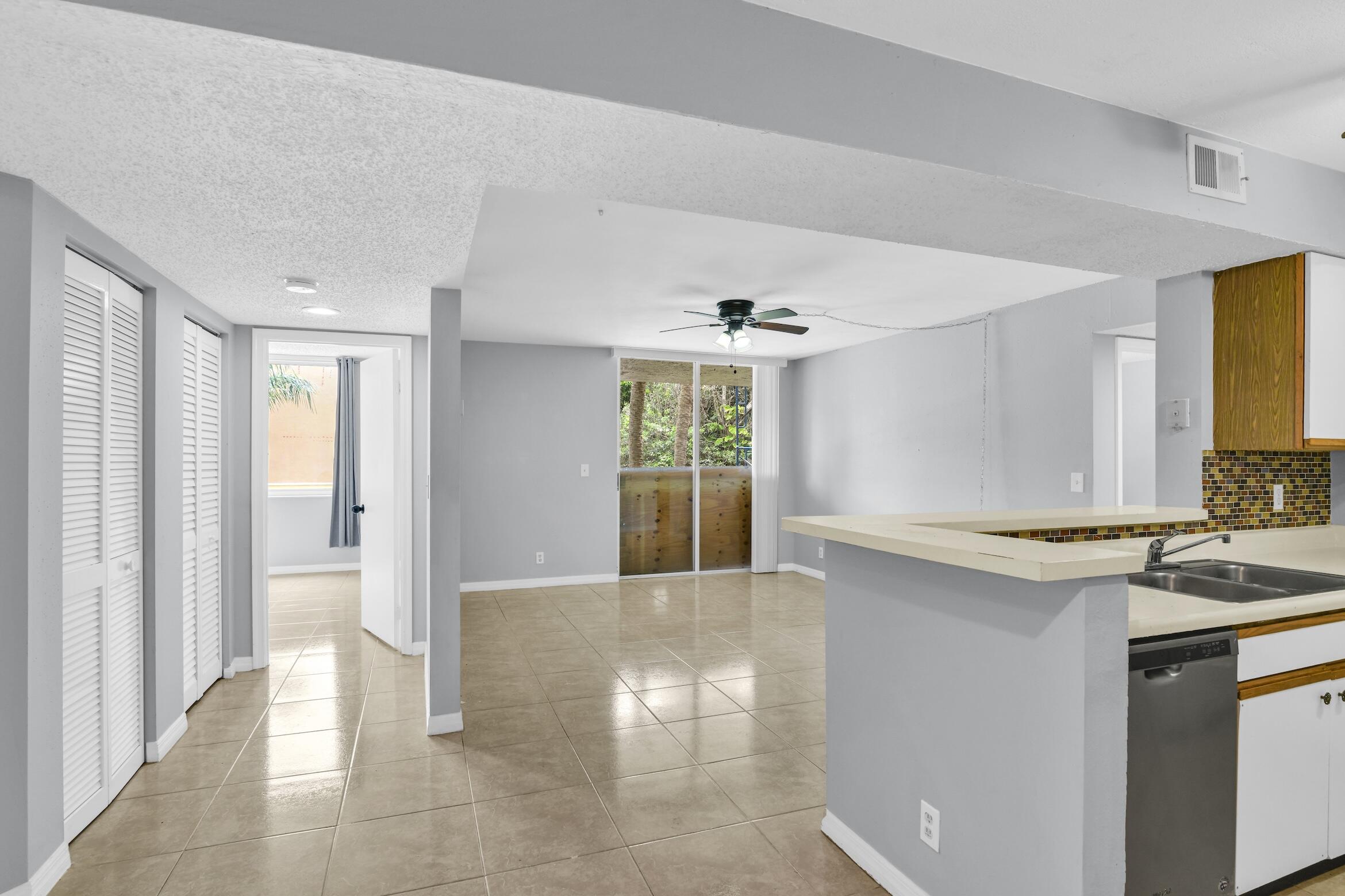 3995 West McNab Road, Unit B205 Pompano Beach, FL 33069 - Photo 11 of 34 3995 W McNab Rd Pompano Beach --10