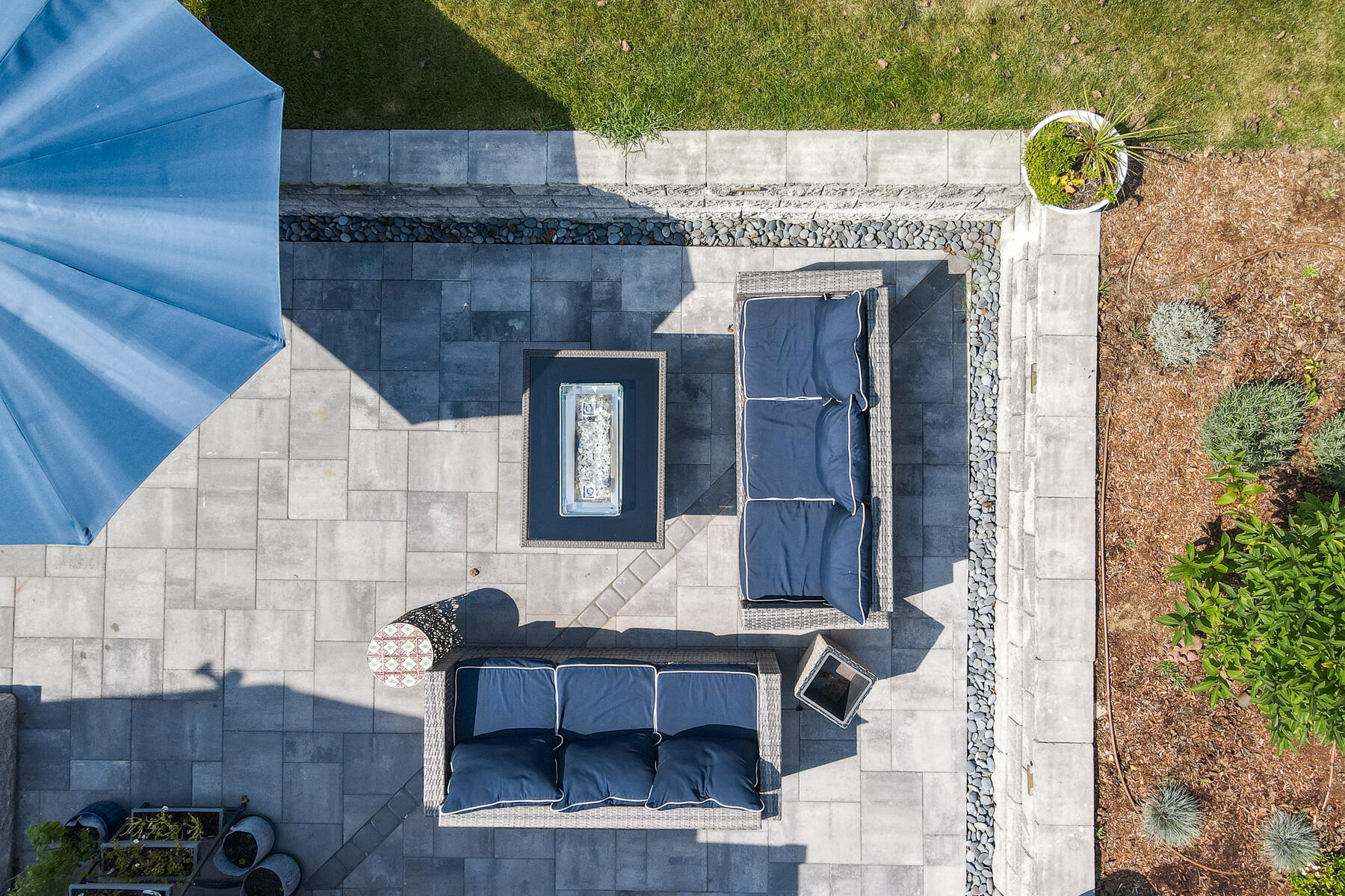 86 Queen Anne Road Chatham, MA 02633 - Photo 34 of 40 Outdoor lounge area with gas fire pit