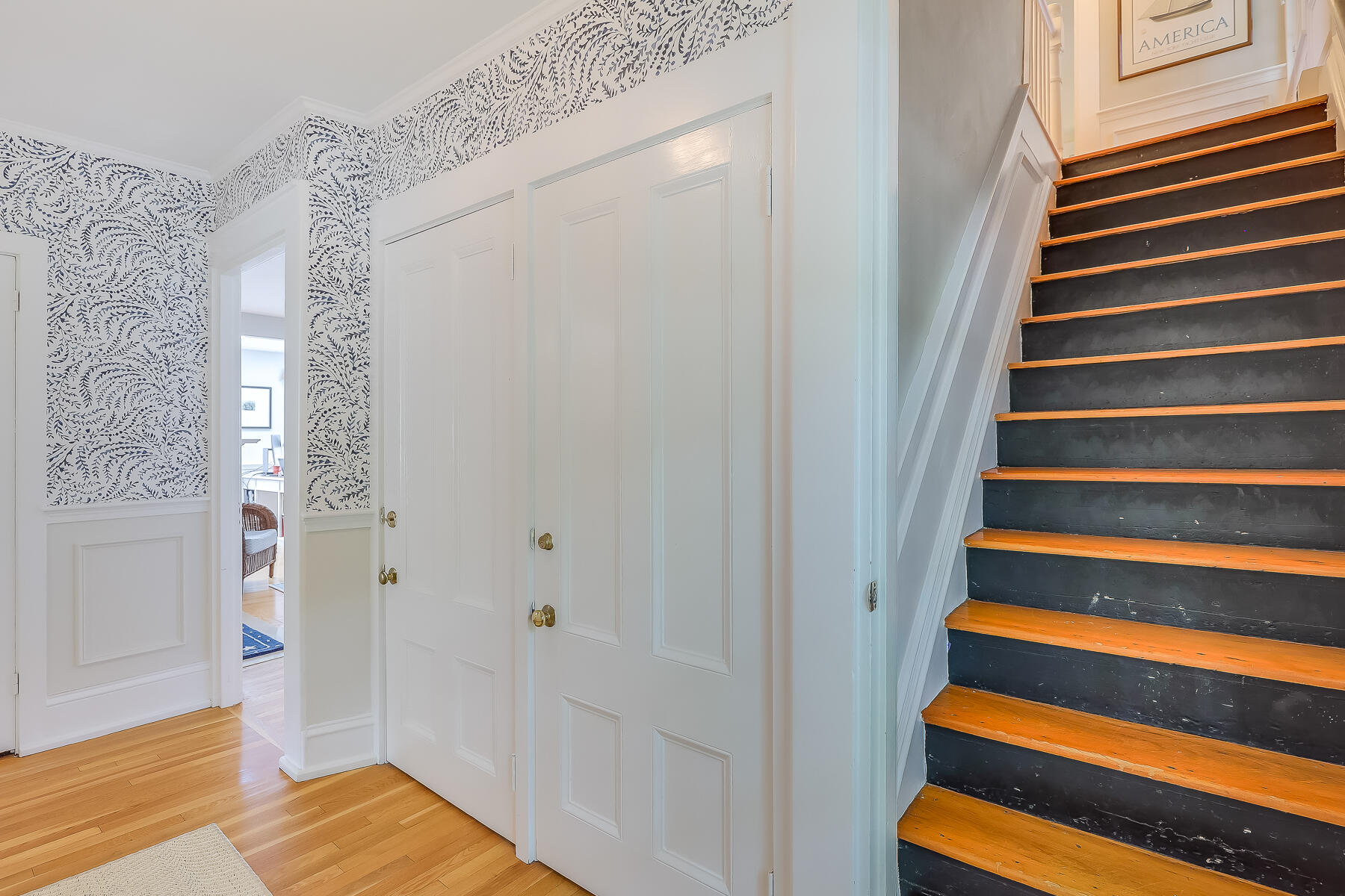 86 Queen Anne Road Chatham, MA 02633 - Photo 8 of 40 Foyer