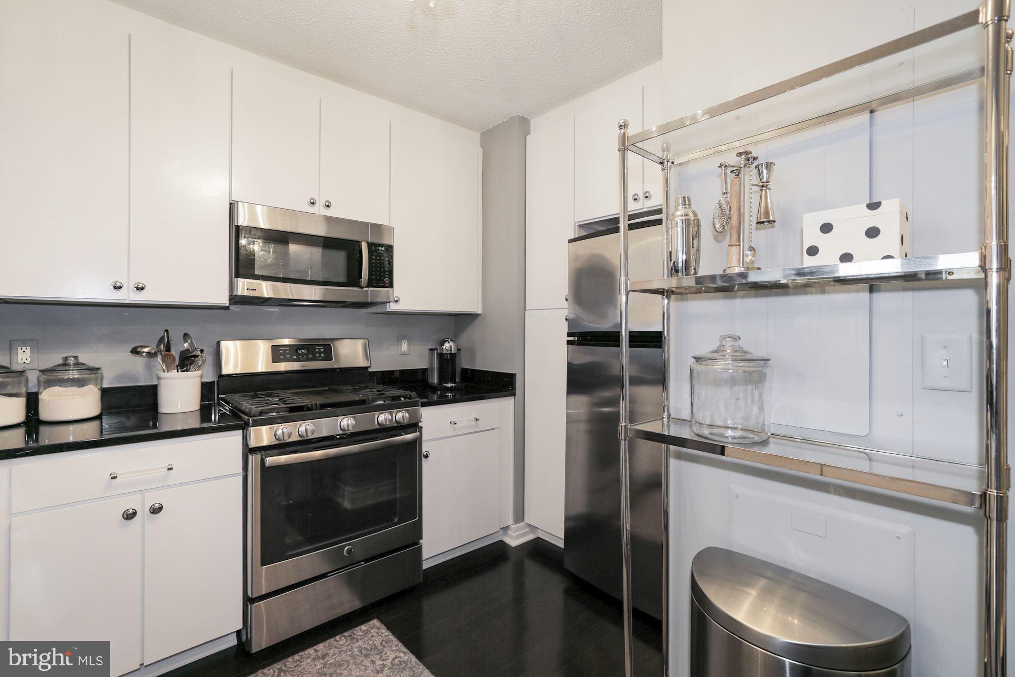 915 E Street Northwest, Unit 1002 Washington, DC 20004 - Photo 11 of 16