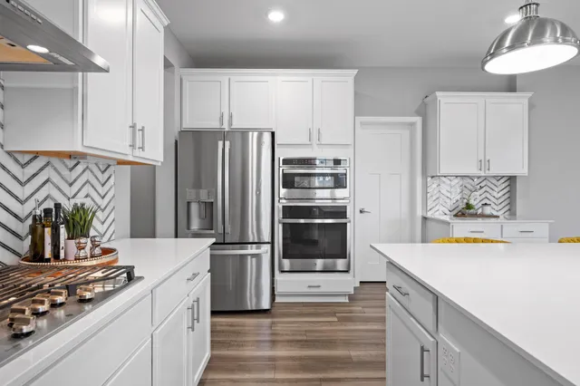 $850,000 | 6644 Coach House Lane, Corcoran, MN 55340