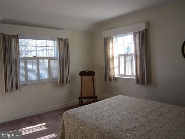 340 Prospect Road Springfield, PA 19064 - Photo 15 of 20